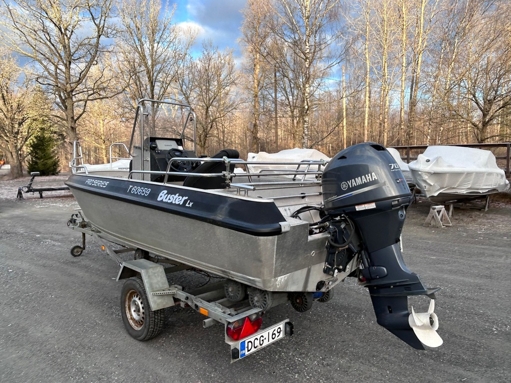 Buster LX Pro + Yamaha F70