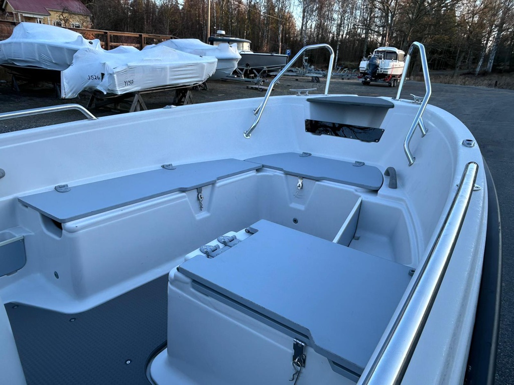 Terhi 450CC + Suzuki DF40