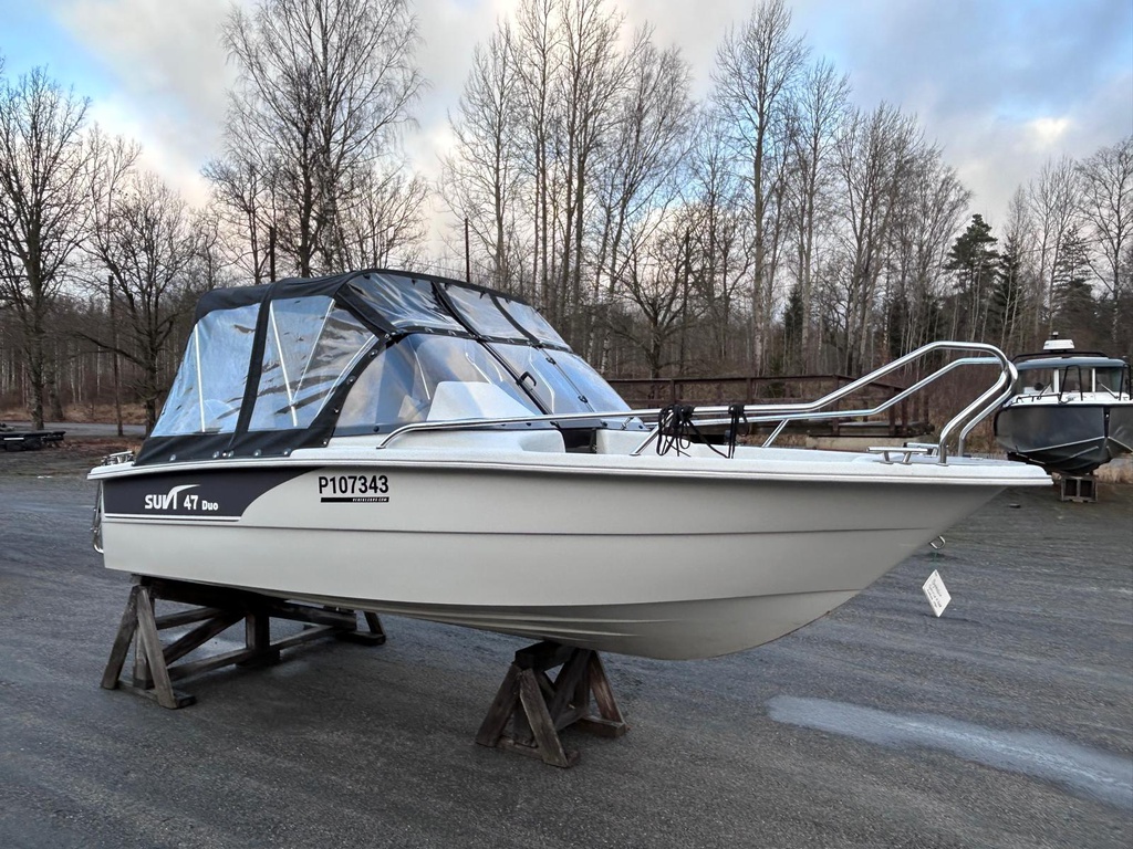 Suvi 47 Duo + Yamaha F40