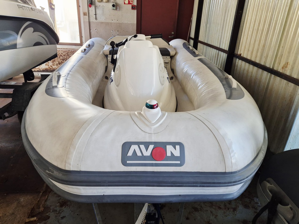 Avon Seasport 320 Jet Rib