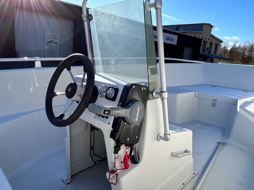 Yamarin 540 Big fish + Suzuki DF60