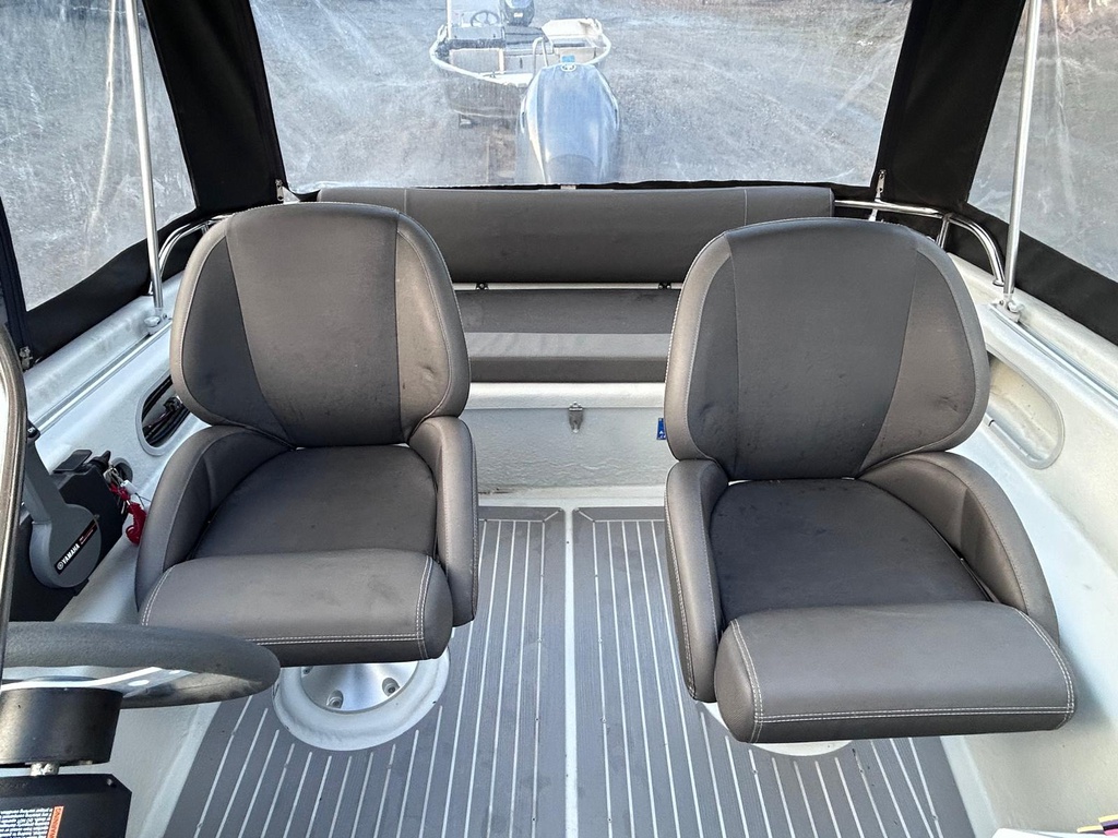 Suvi 47 Duo + Yamaha F40