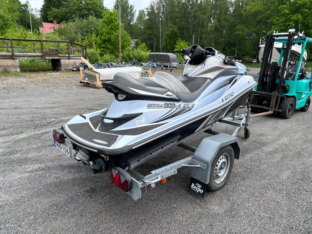 Kawasaki Ultra 300LX + kärry