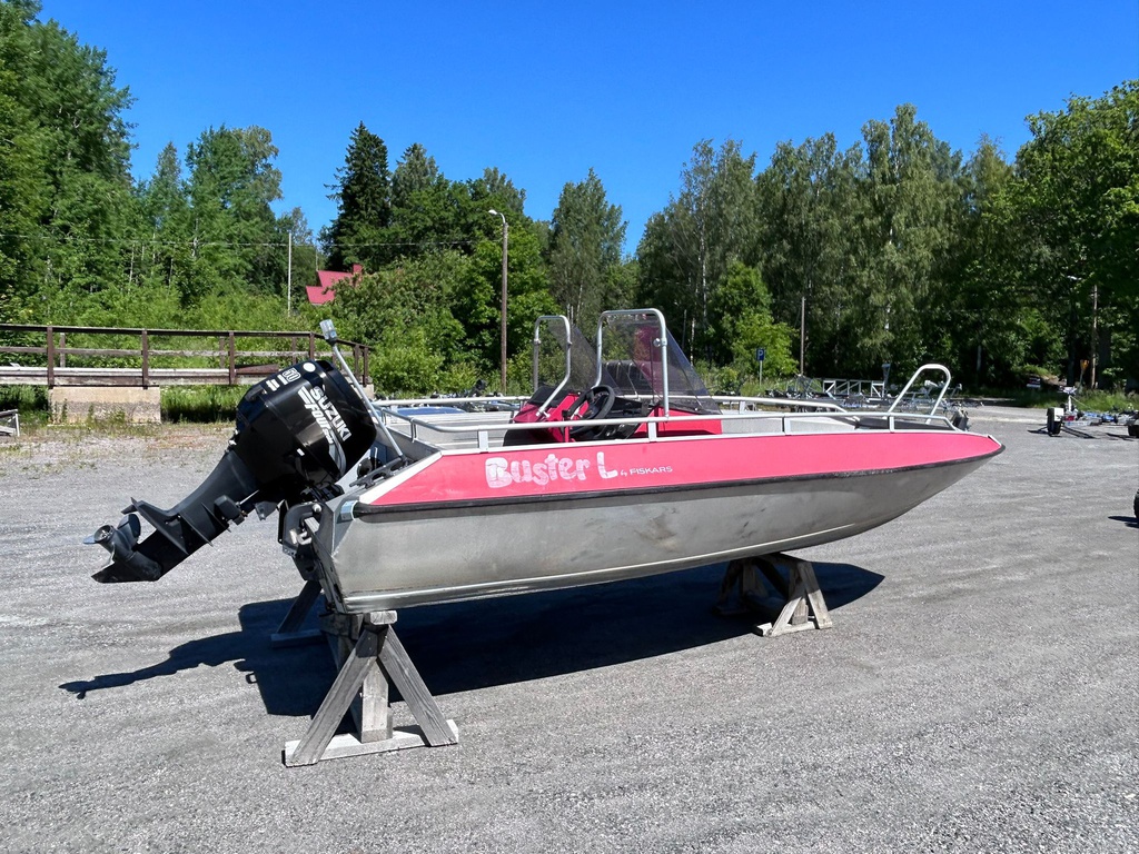 Buster L + Suzuki DF50