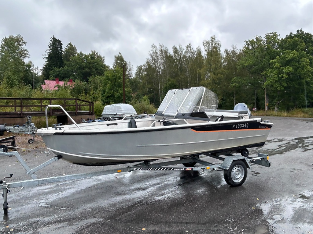 Buster M2 + Yamaha F40