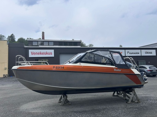 Buster Magnum E + Yamaha F225 (kopia)