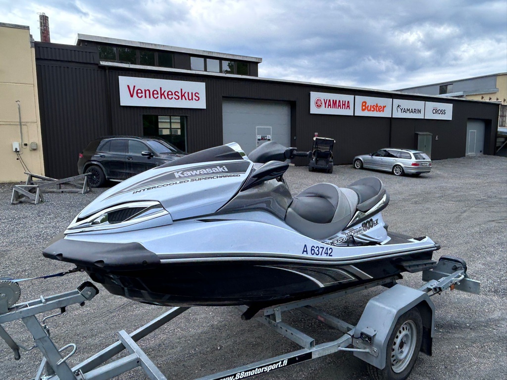 Kawasaki Ultra 300LX + kärry